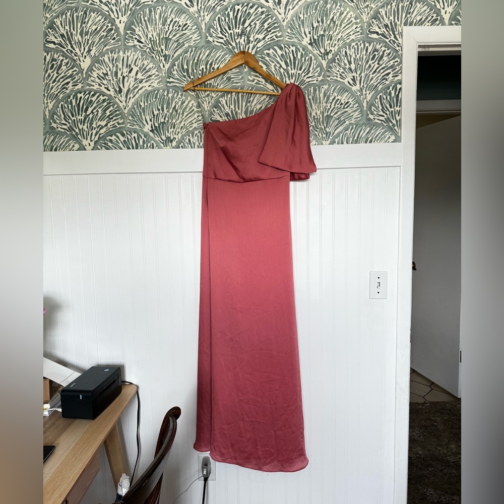 NWT Sachin & Babi Rouge Pink Chelsea One Shoulder Bow Gown in Women’s 2